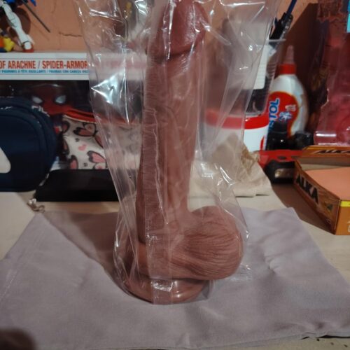 Lifelike Huge Silicone Dildo
